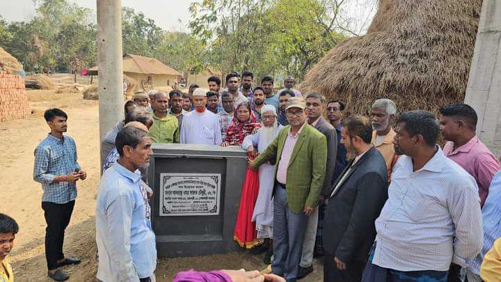 তানোরের বাধাইড় ইউপিতে দুইটি রাস্তা উদ্বোধন