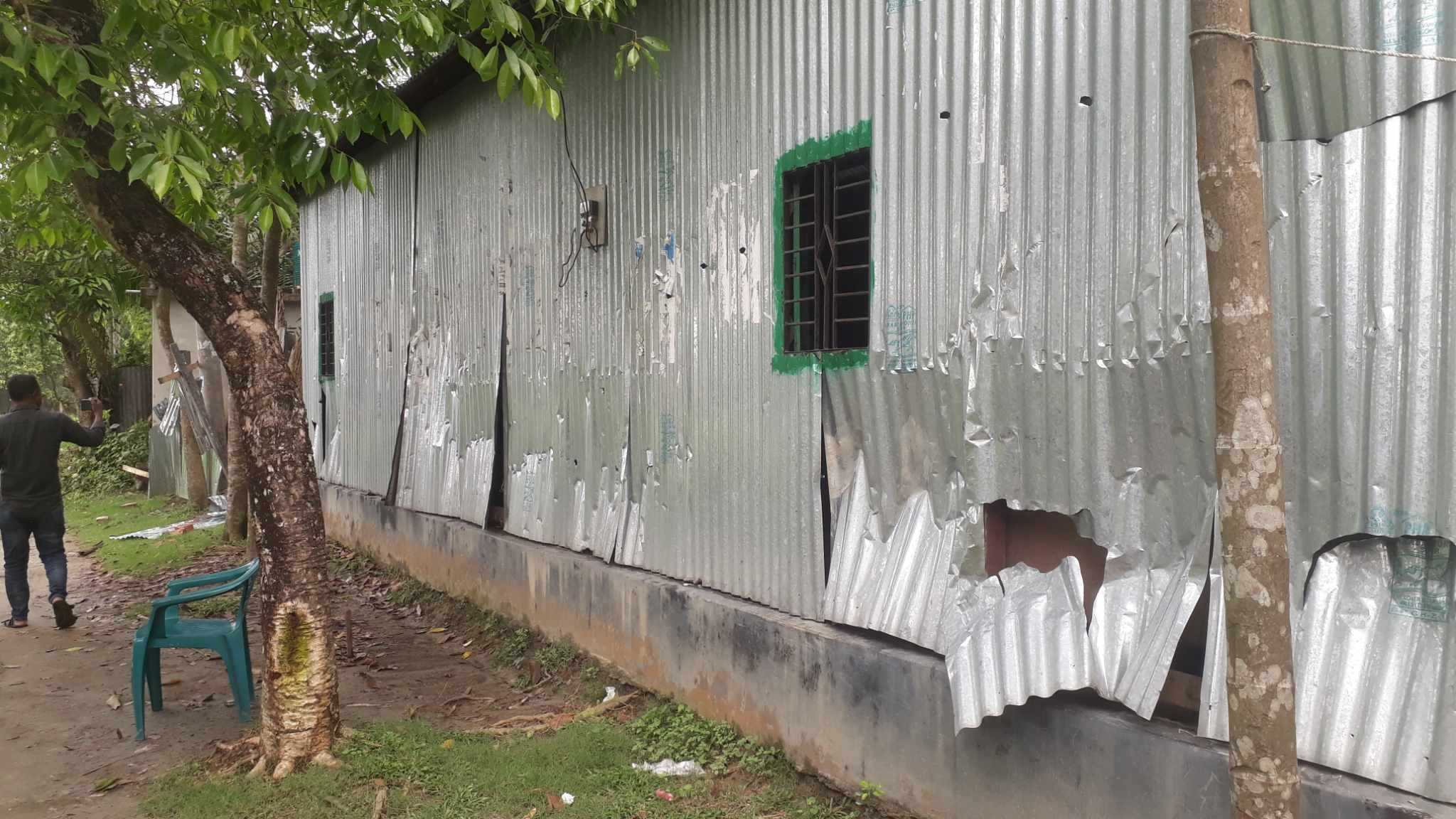 নান্দাইলে নিরীহ পরিবারের উপর হামলা বাড়িঘর ভাংচুর ও লুঠপাট থানায় মামলা। 
