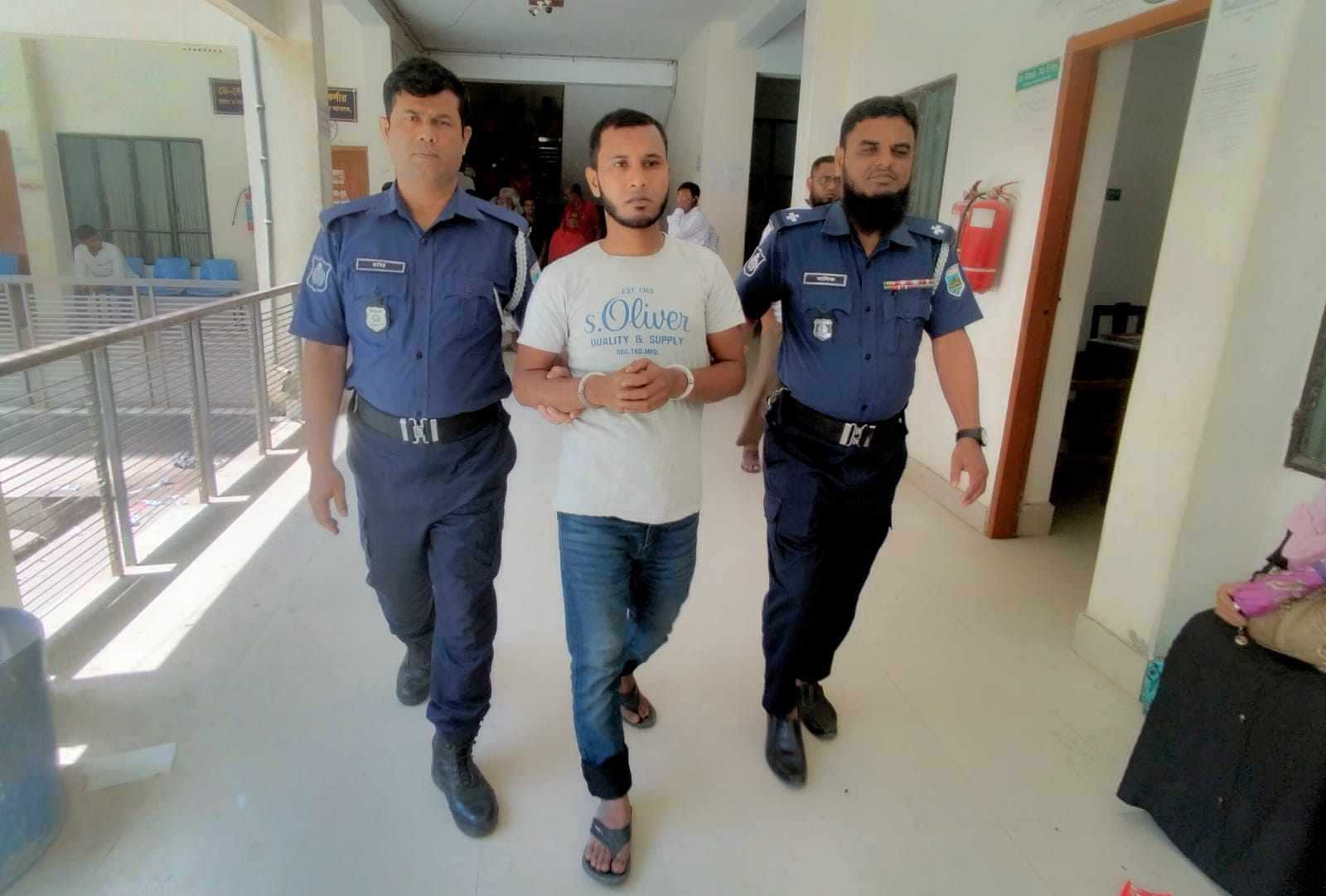 নওগাঁয় স্ত্রীকে হত্যার দায়ে স্বামীর মৃত্যুদন্ড।