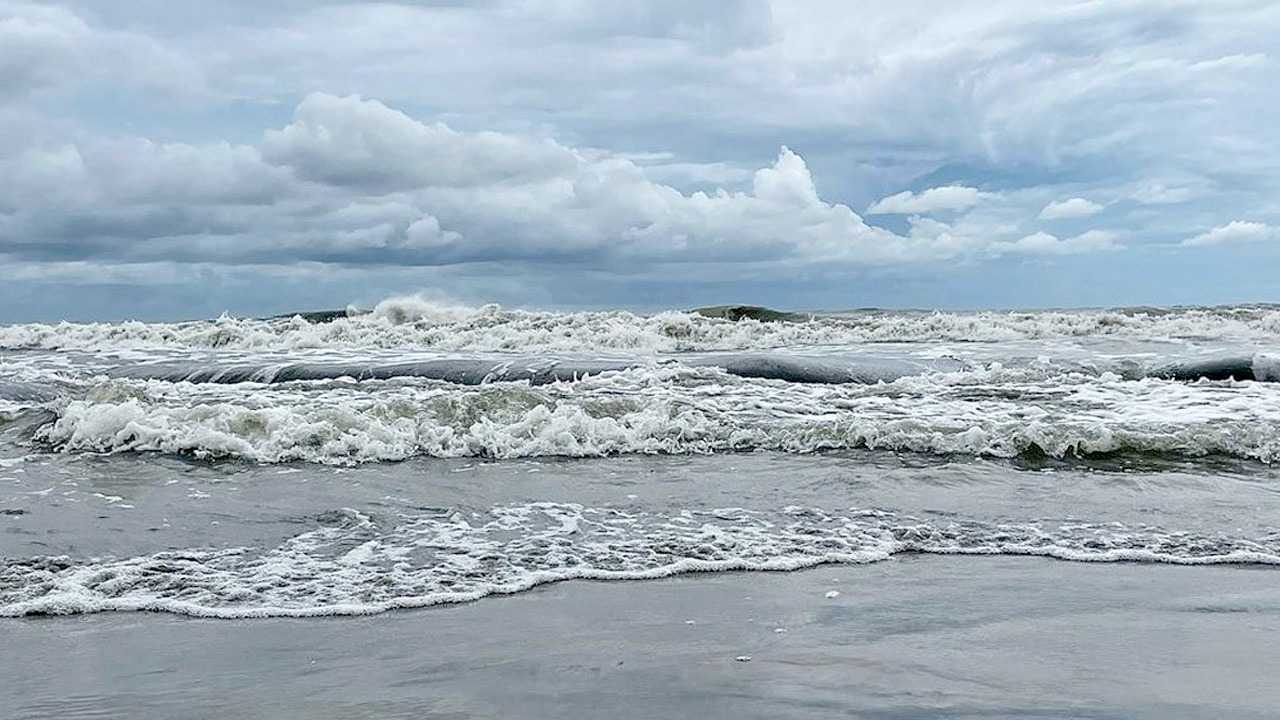 বঙ্গোপসাগরে লঘুচাপ, ঘনীভূত হতে পারে