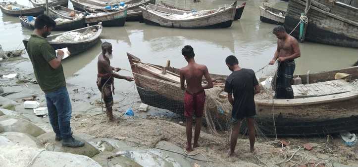 বরগুনায় খাদ্য সহায়তা পাননি বরগুনার জেলেরা