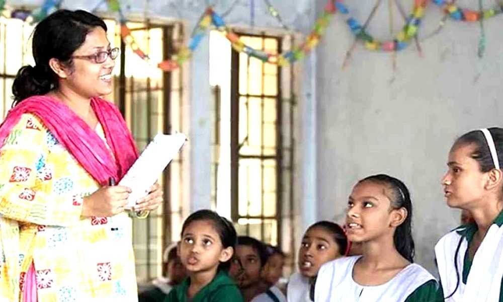 কর্মবিরতিতে যাচ্ছেন প্রাথমিকের শিক্ষকরা
