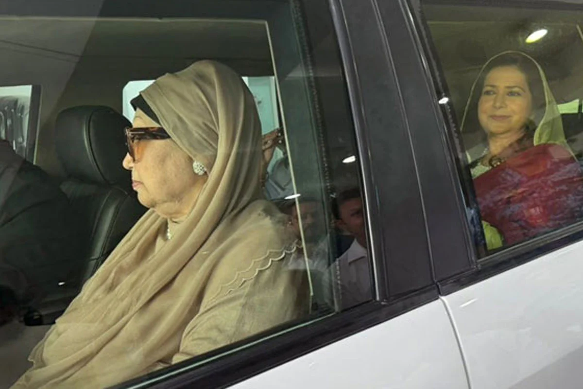 ফিরোজায় ফিরলেন খালেদা জিয়া
