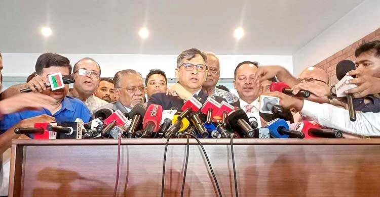 বৈঠক শেষে সালাহউদ্দিন নির্বাচন ডিসেম্বরের পরে যাওয়ার একটিও কারণ নেই