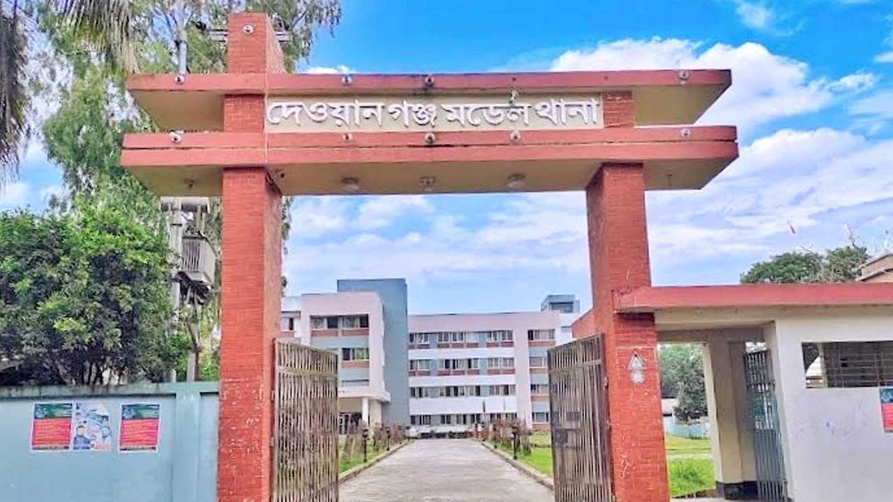 ময়লার স্তূপে পড়ে থাকা ব্যাগে মিলল ৫টি মাথার খুলি ও কঙ্কাল