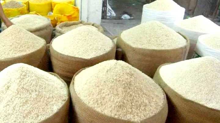 বরিশালে চাল-সবজির বাজার ঊর্ধ্বমুখী