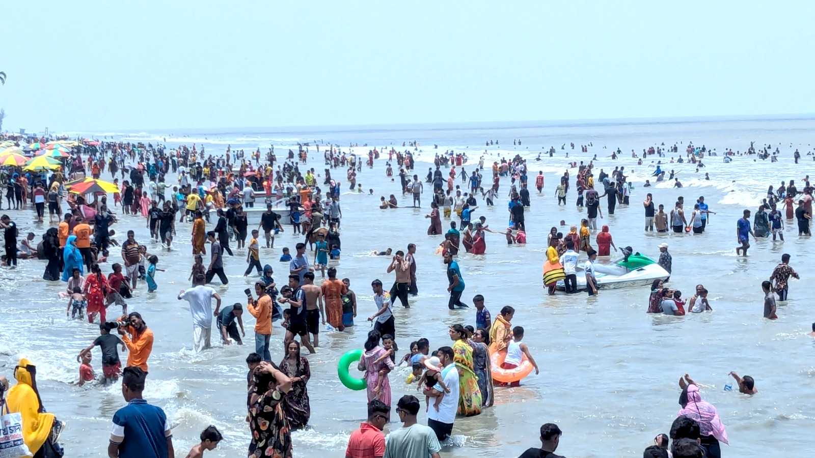 পর্যটন হুমকিতে কুয়াকাটা বুকিং কম, আতঙ্ক বেশি : ডেঙ্গুর কালো ছায়া পর্যটন ব্যবসায়