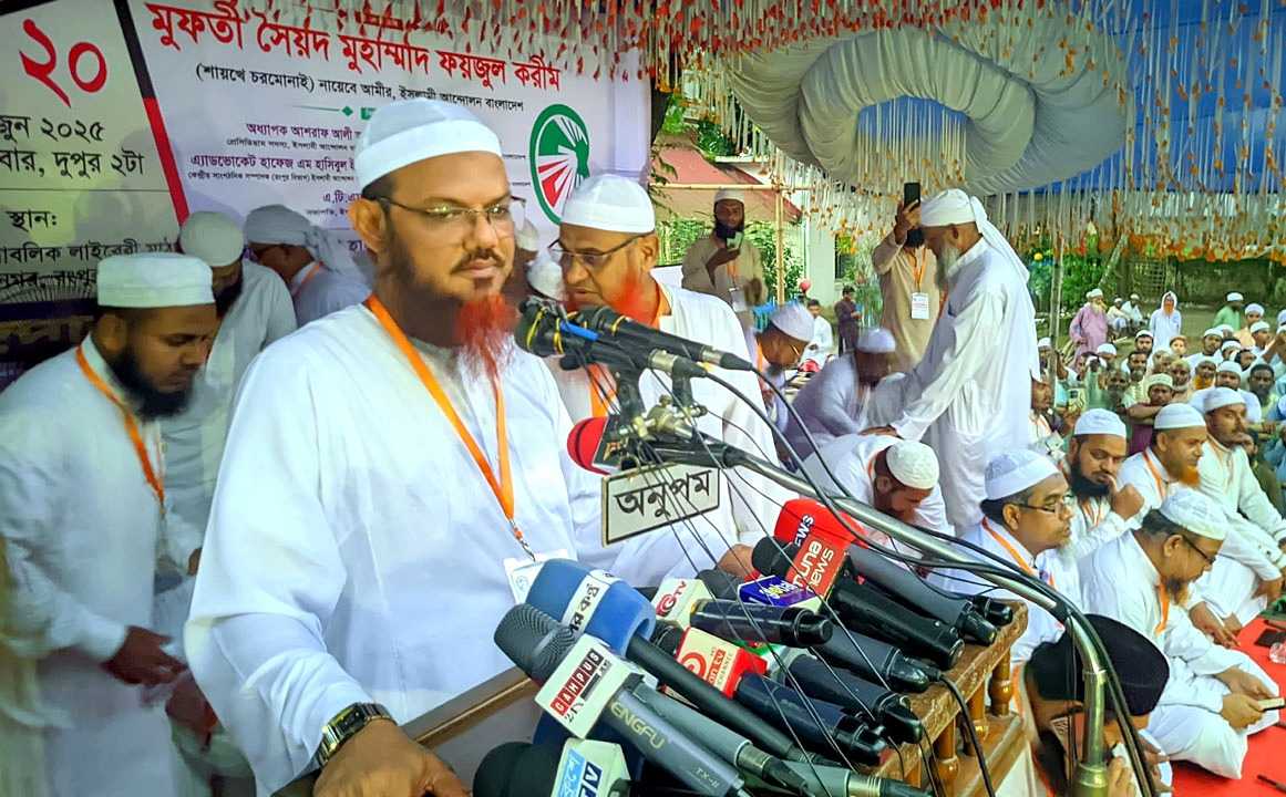 বিএনপির কাছে নিজেদের দলের লোক নিরাপদ নয় : ফয়জুল করীম