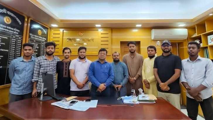 বরিশালে যানজট ও অতিরিক্ত ভাড়ার জবাবদিহিতার দাবিতে নাগরিক পার্টির আবেদন
