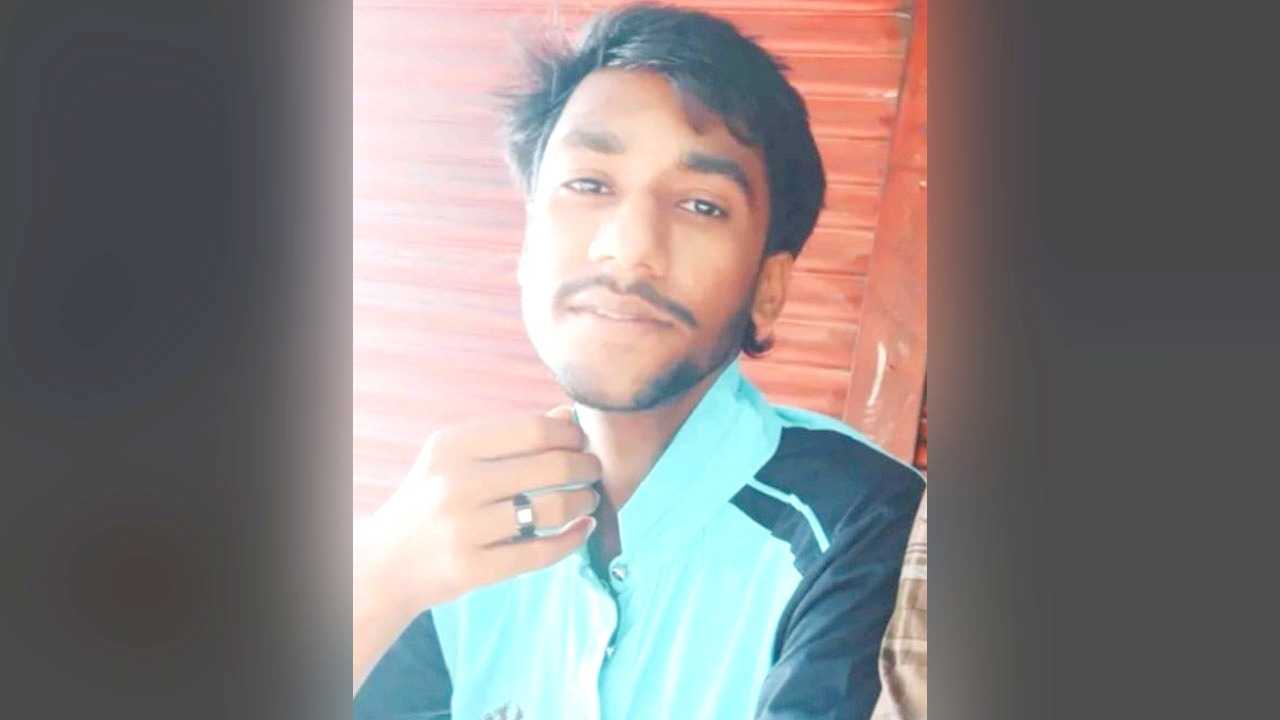এইচএসসি পরীক্ষার্থীকে কুপিয়ে হত্যা, হাসপাতালে বাবা