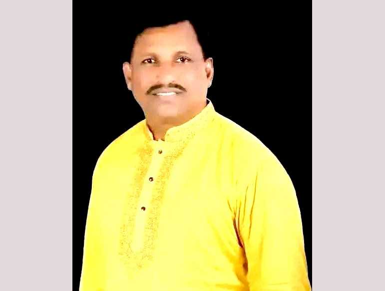 মঠবাড়িয়ায় দেশীয় অস্ত্র ও এয়ারগানসহ ইউপি সদস্য আটক