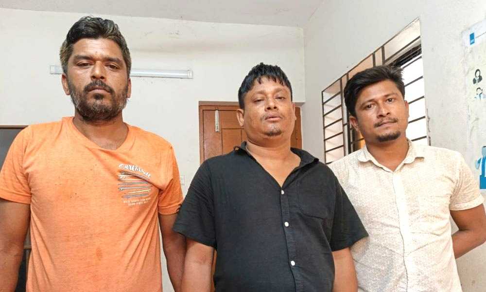 স্ত্রীর লাশ হাসপাতালে রেখে পালিয়ে যাওয়ার ঘটনায় স্বামীসহ গ্রেপ্তার ৩