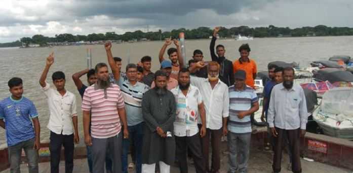 বরিশাল-ভোলা নৌরুটের স্পিডবোট চালকদের ধর্মঘট
