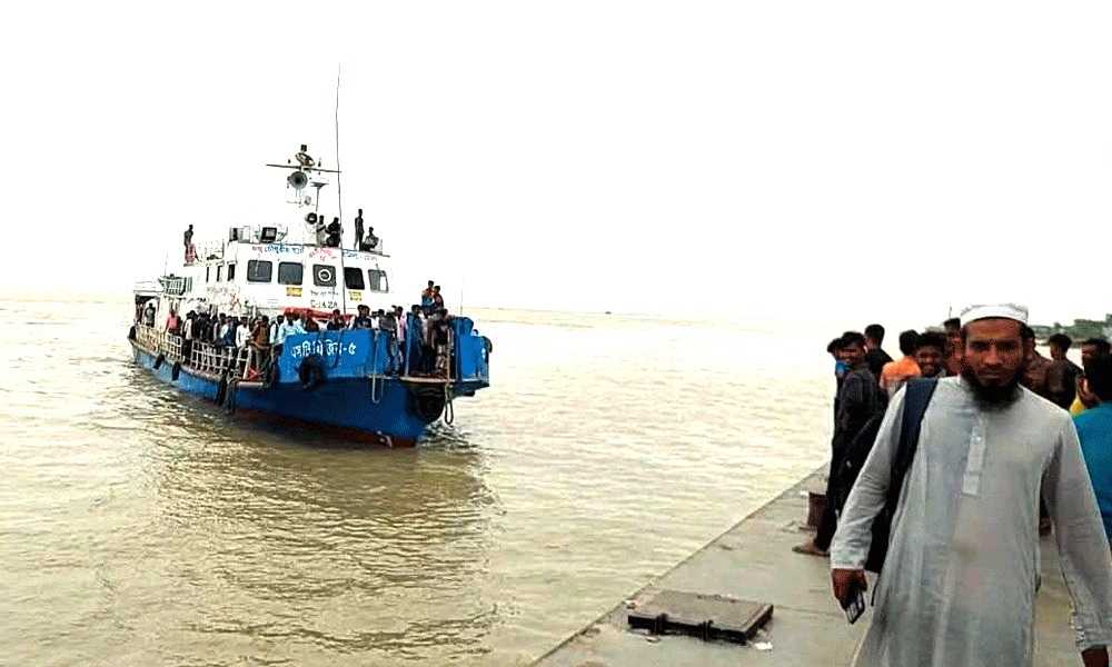 ৩ দিন বন্ধ থাকার পর ভোলার ১০ নৌরুটে লঞ্চ চলাচল শুরু