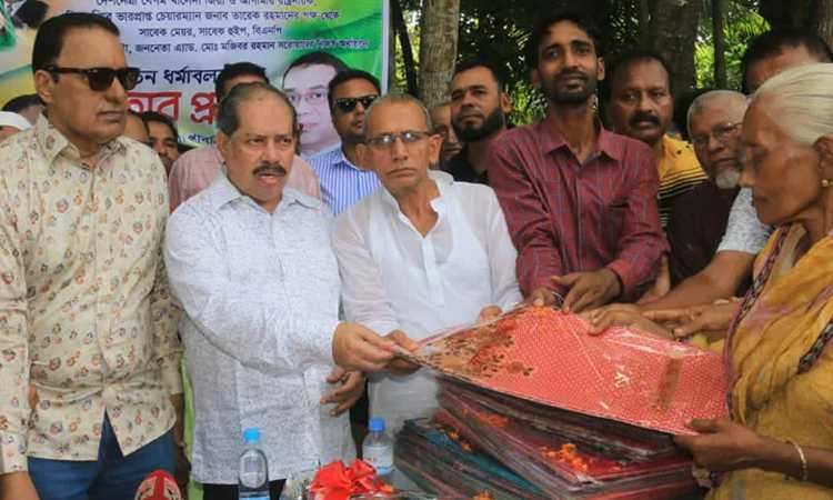হিন্দুদের পাশে বিএনপি ছিল এবং ভবিষতেও থাকবে : সরোয়ার