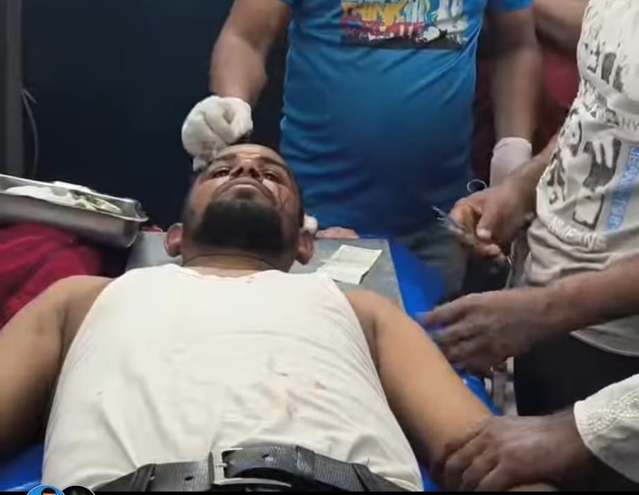 শুধু সেচ্ছাসেবক দলের নেতার এক কথায়ই ভেঙ্গে গেল তরুনীর বিবাহ!