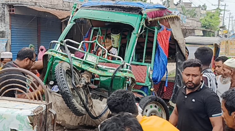 ভোলায় পিকআপ-অটোরিকশা সংঘর্ষে আহত ৬
