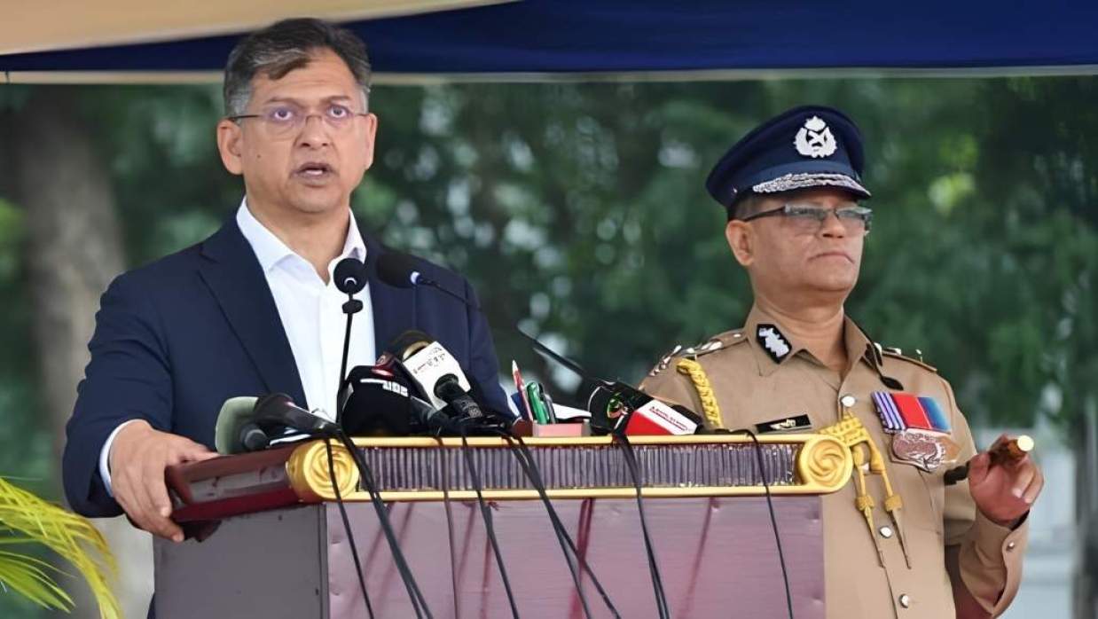 পুলিশের অভ্যন্তরীণ দক্ষতা বাড়াতে ‘ট্রেনিং অব দ্য ট্রেইনার্স’ কর্মসূচি চূড়ান্ত: স্বরাষ্ট্রমন্ত্রী