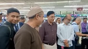 যাত্রীসেবার মান বাড়াতে অ্যাকশনে বিমানমন্ত্রী