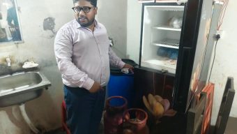বরিশালে অস্বাস্থ্যকর পরিবেশ ও ট্রেড লাইসেন্স না থাকায় ৫ প্রতিষ্ঠানকে জরিমানা