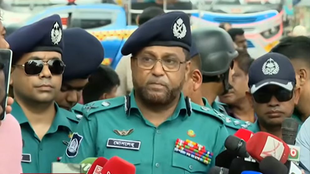 ৩ মাসের মধ্যে গুলিস্তান ও ফুলবাড়িয়া বাস টার্মিনাল কেরানীগঞ্জে স্থানান্তর করা হবে