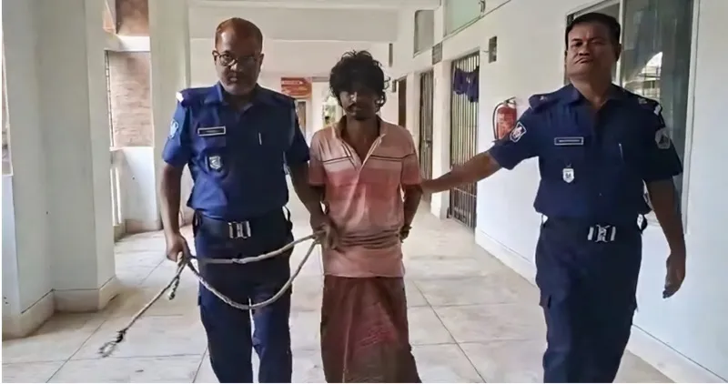 থানায় ঢুকে তিন পুলিশ সদস্যকে পেটালেন এক যুবক