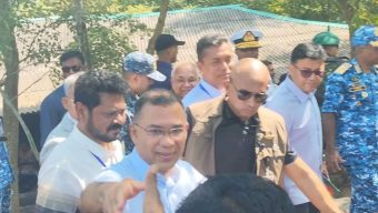 দাকোপ থেকে নৌপথে মোংলার উদ্দেশ্যে প্রধানমন্ত্রী